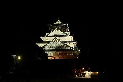 大阪城のライトアップ